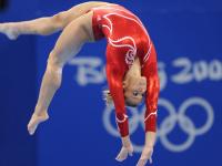 FB体育APP-数据爆炸与惊天逆转，克瓦拉茨赫利亚的魔法之夜与卡塔尔的坚韧诗篇