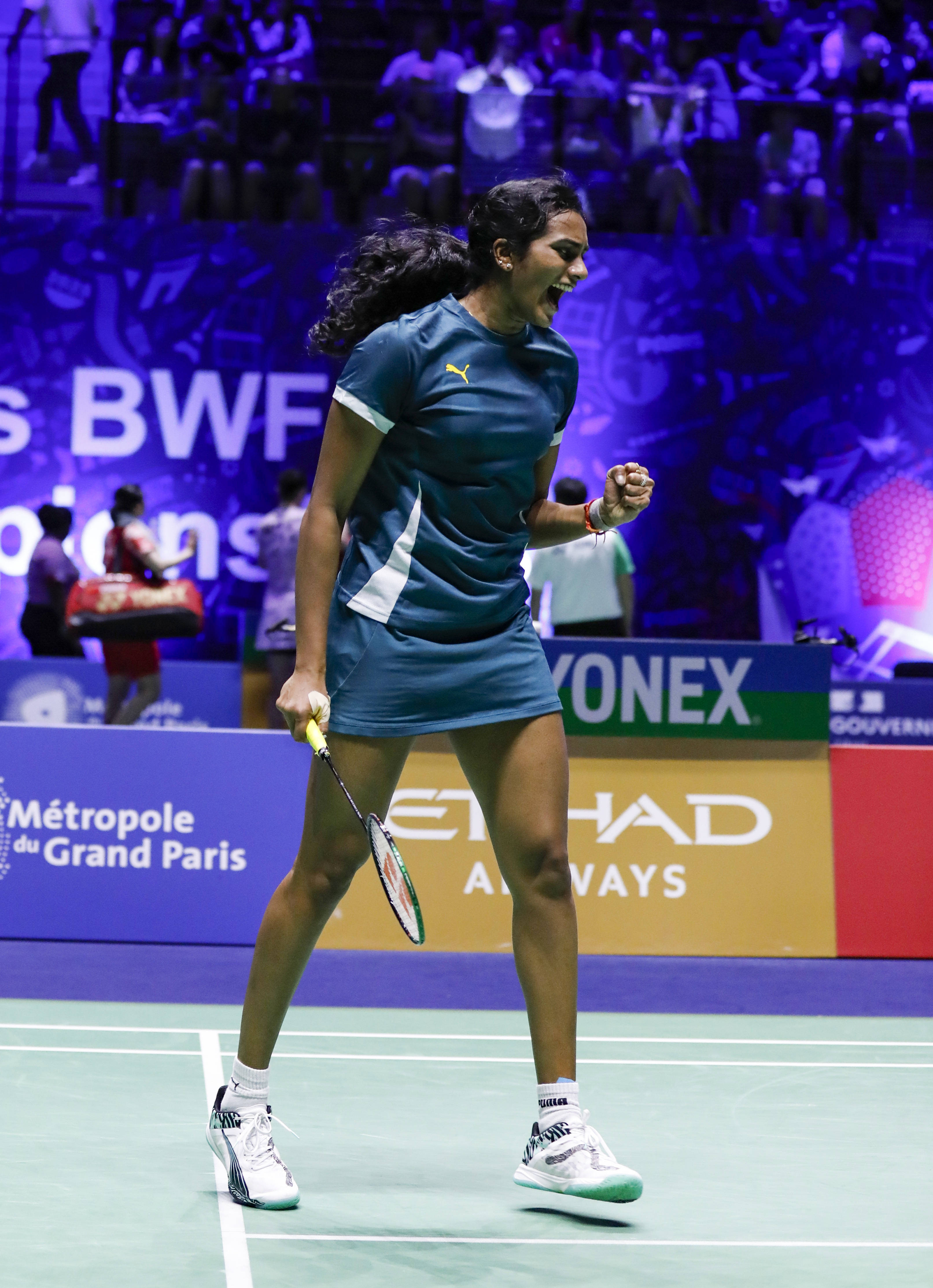 包含法国羽毛球队力克韩国羽毛球队，辛杜惊艳世界的词条